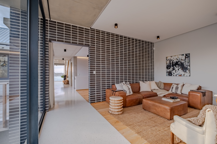4 Bedroom Property for Sale in Onrus Western Cape